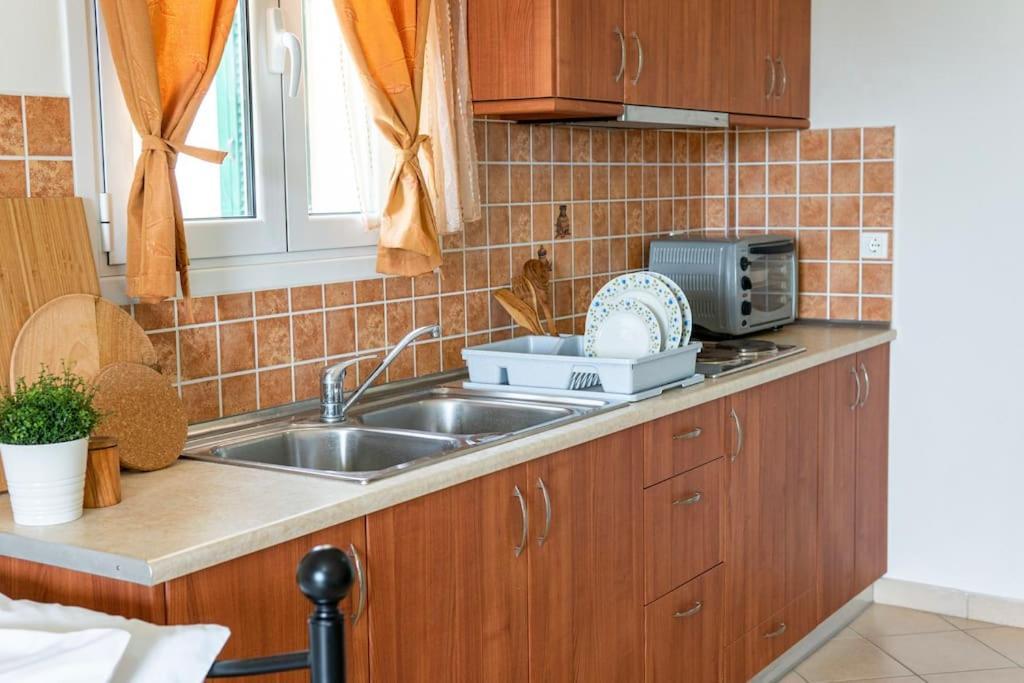 Sunny Aprt At Klelia Cottage Psarou  Zewnętrze zdjęcie